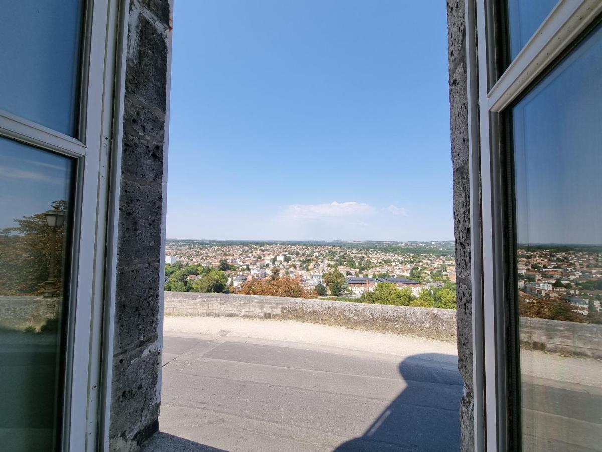 Superbe T2 Lumineux Avec Fibre Apartment Angoulême Екстериор снимка